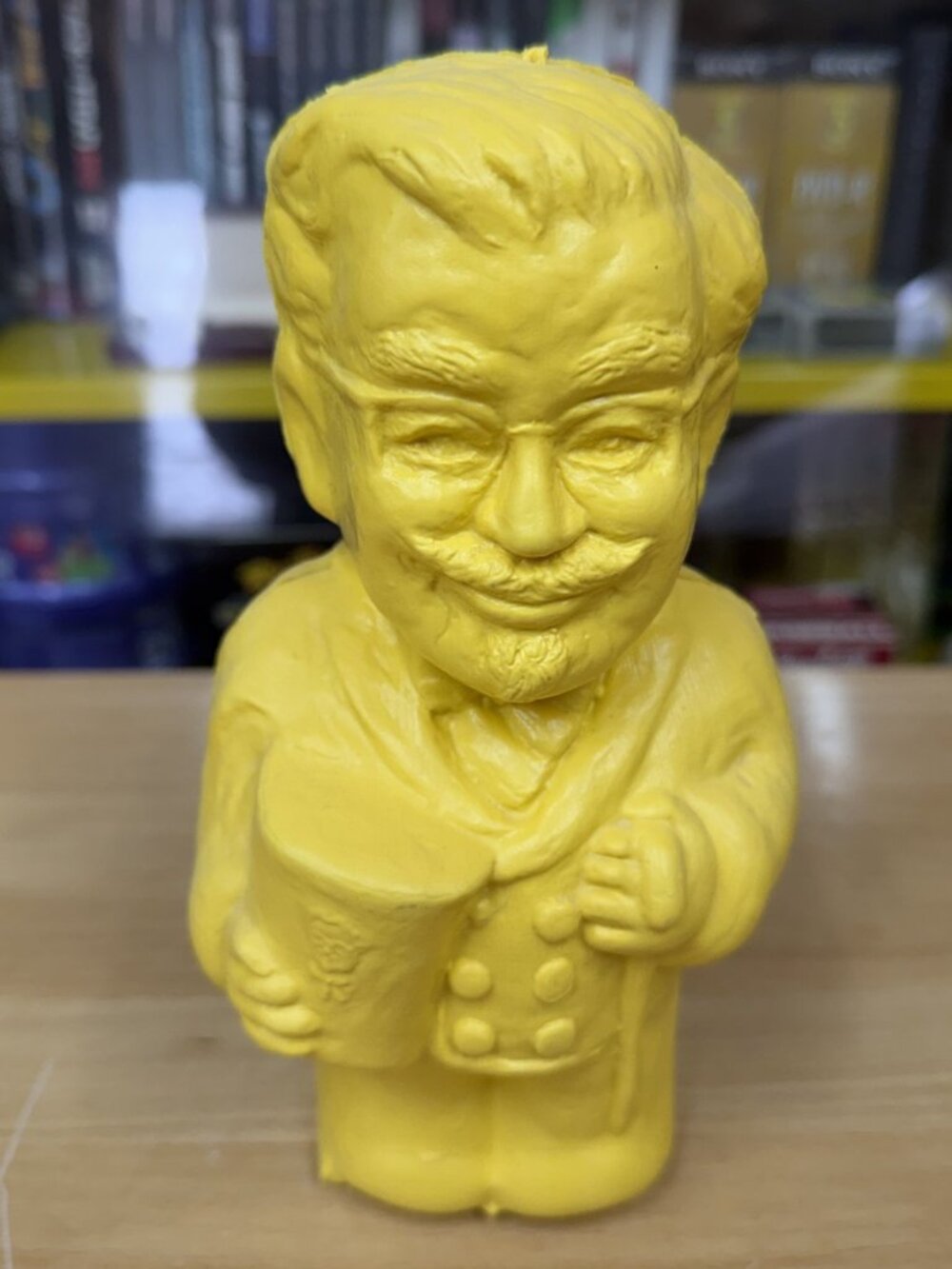 Vintage 1972 KFC Colonel Sanders Coin Bank Yellow Plastic Kentucky Fried Chicken
